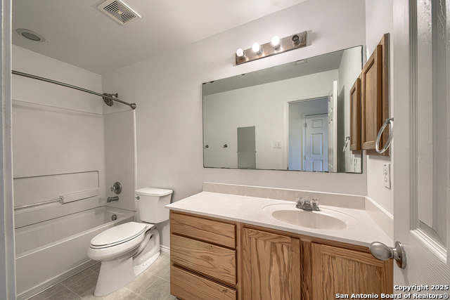 Image 17 of 23 For 6102 Kingston