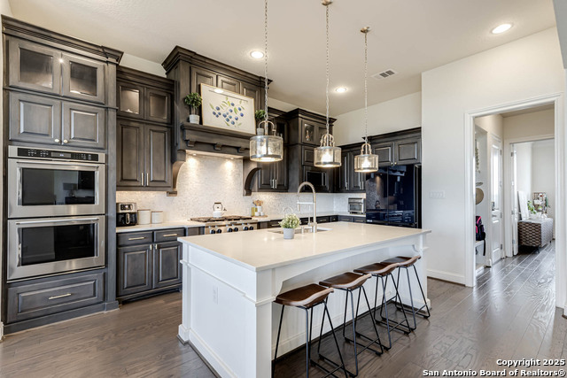 Image 17 of 61 For 8027 Vanity Hill