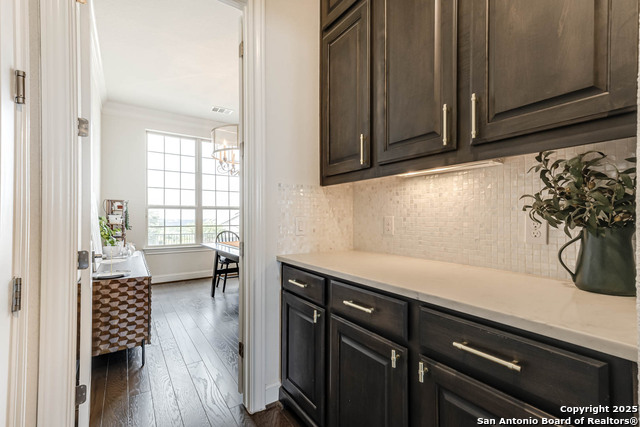 Image 23 of 61 For 8027 Vanity Hill