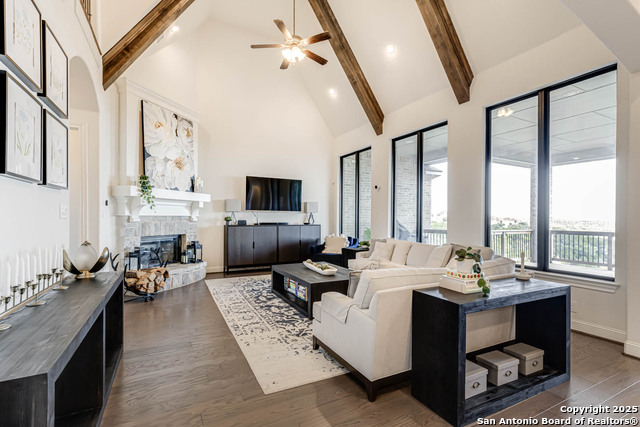 Image 8 of 61 For 8027 Vanity Hill