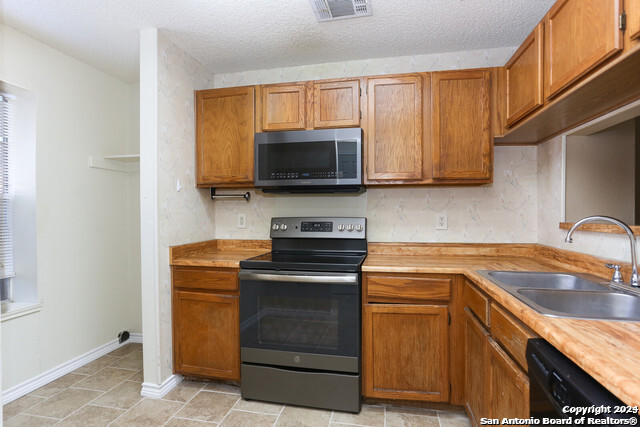 Image 5 of 20 For 7880 Micron 3504