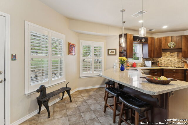 Listing photo id 10 for 27505 Boerne Cliff
