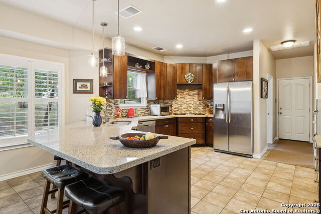 Listing photo id 11 for 27505 Boerne Cliff