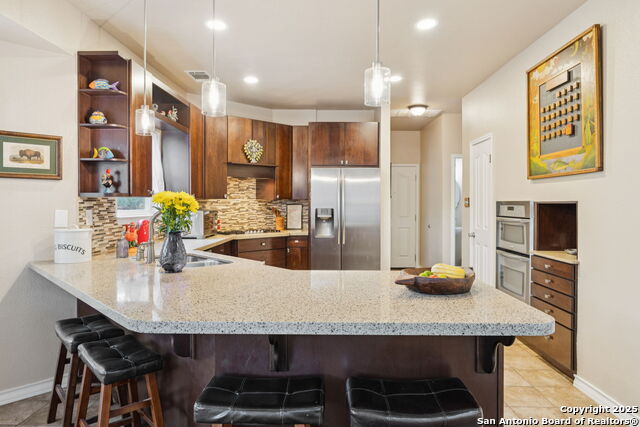 Listing photo id 12 for 27505 Boerne Cliff