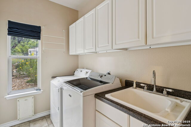 Listing photo id 19 for 27505 Boerne Cliff