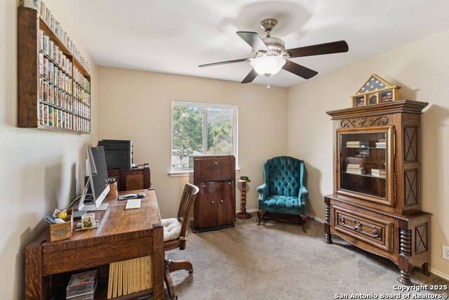 Listing photo id 21 for 27505 Boerne Cliff
