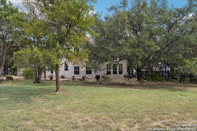 Listing photo id 37 for 27505 Boerne Cliff