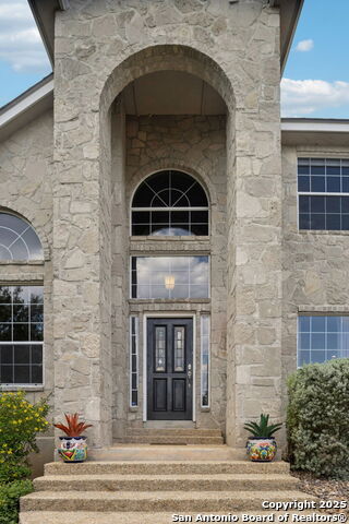 Listing photo id 2 for 27505 Boerne Cliff