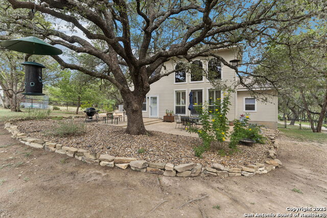 Listing photo id 38 for 27505 Boerne Cliff