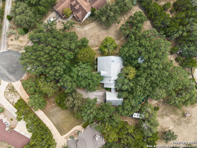 Listing photo id 40 for 27505 Boerne Cliff