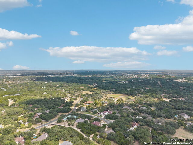 Listing photo id 43 for 27505 Boerne Cliff