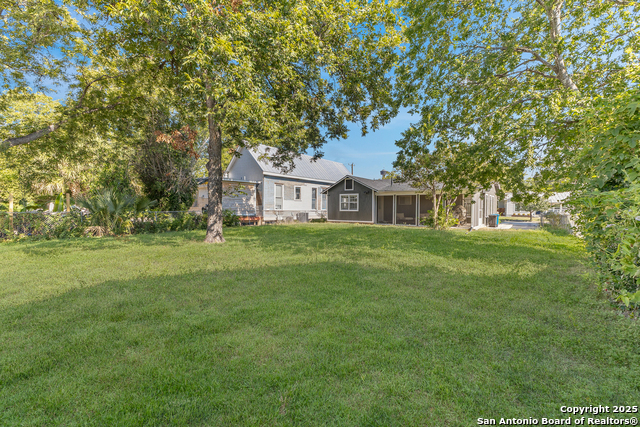 Image 17 of 17 For 204 Carolina