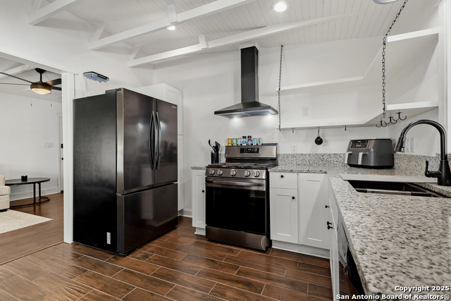 Image 7 of 17 For 204 Carolina