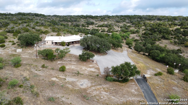 Listing photo id 4 for 137 Private Road 3501