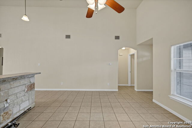 Image 10 of 41 For 1232 Eastview Dr