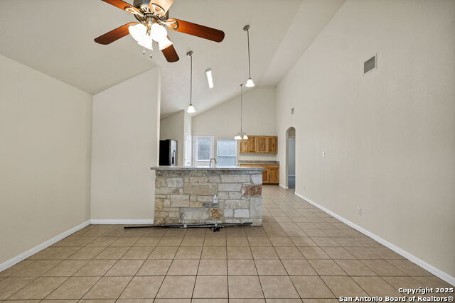 Image 11 of 41 For 1232 Eastview Dr