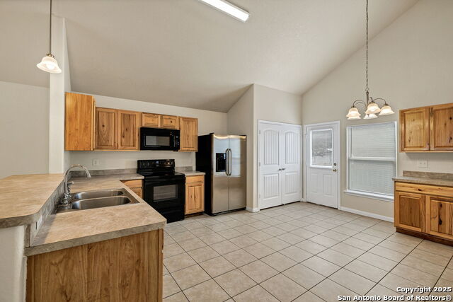 Image 12 of 41 For 1232 Eastview Dr