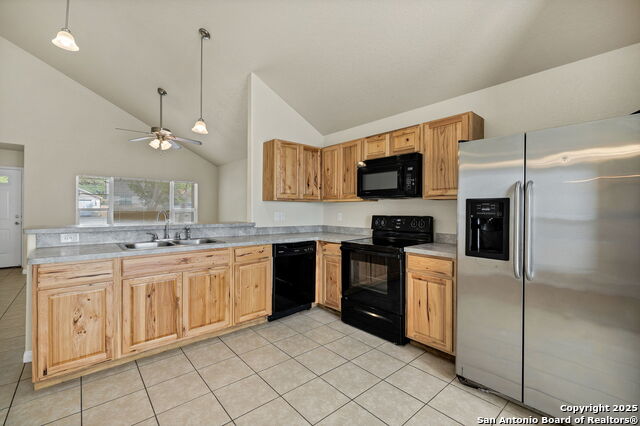 Image 17 of 41 For 1232 Eastview Dr