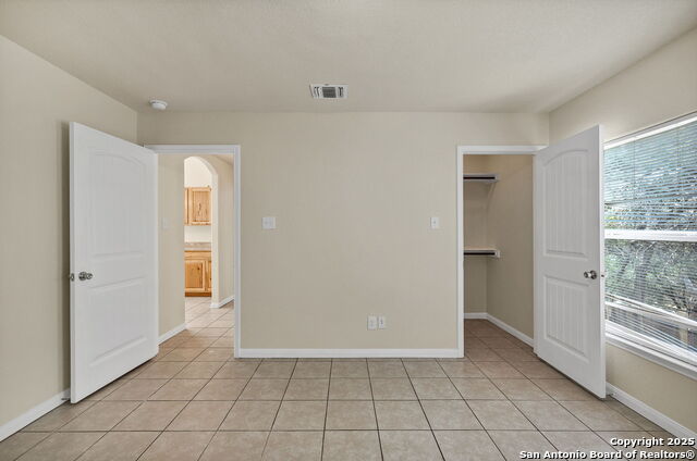 Image 20 of 41 For 1232 Eastview Dr