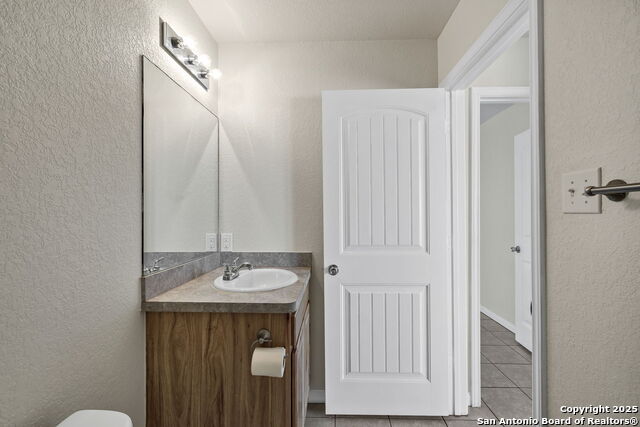 Image 23 of 41 For 1232 Eastview Dr