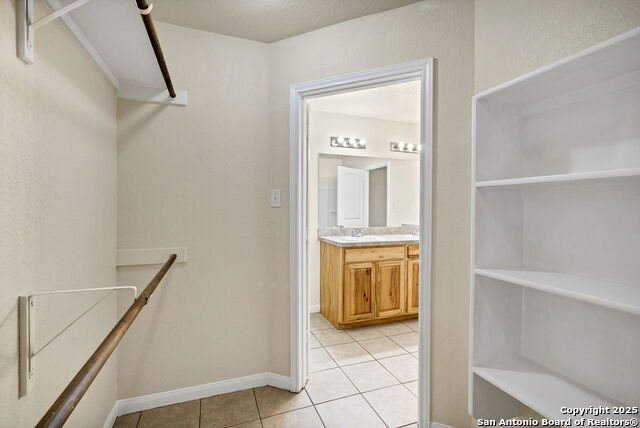 Image 35 of 41 For 1232 Eastview Dr