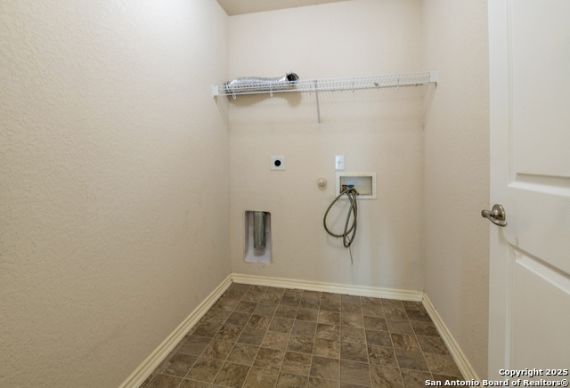 Image 15 of 17 For 634 Kate Schenck