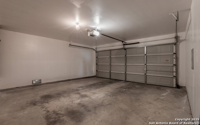 Image 16 of 17 For 634 Kate Schenck