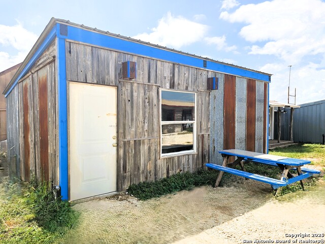 Listing photo id 9 for 4951 Fm 1283