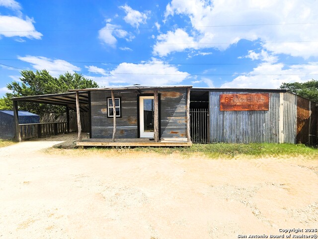 Listing photo id 6 for 4951 Fm 1283