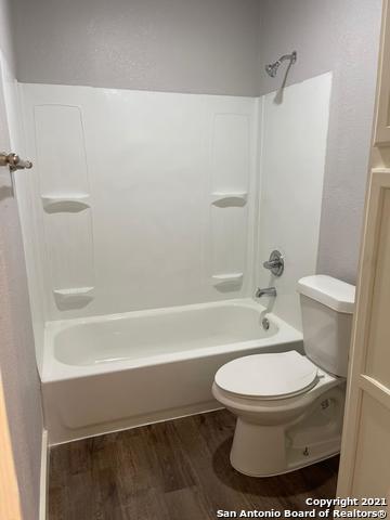 Listing photo id 5 for 520 Gentleman  8