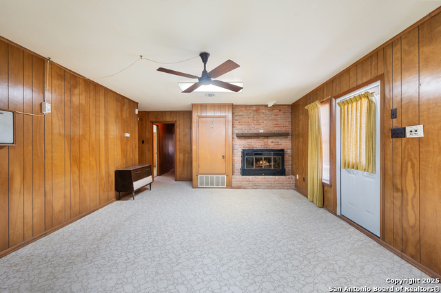 Image 11 of 32 For 550 Bus Loop 181 S