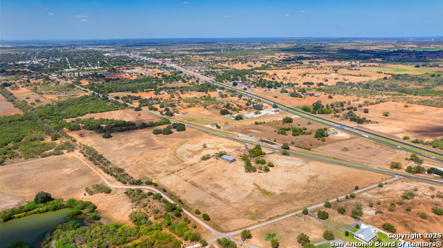 Image 18 of 32 For 550 Bus Loop 181 S