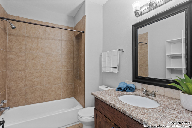 Image 21 of 33 For 624 Agarita W