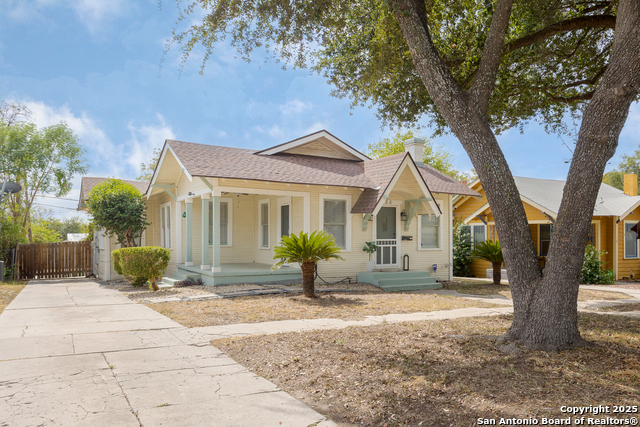 Image 3 of 33 For 624 Agarita W