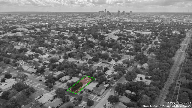 Image 30 of 33 For 624 Agarita W