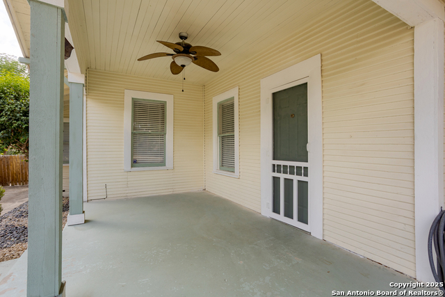 Image 5 of 33 For 624 Agarita W