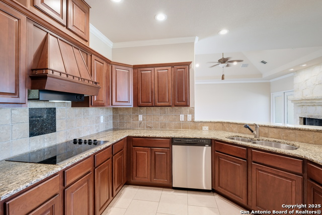 Listing photo id 6 for 1205 County Road 4516