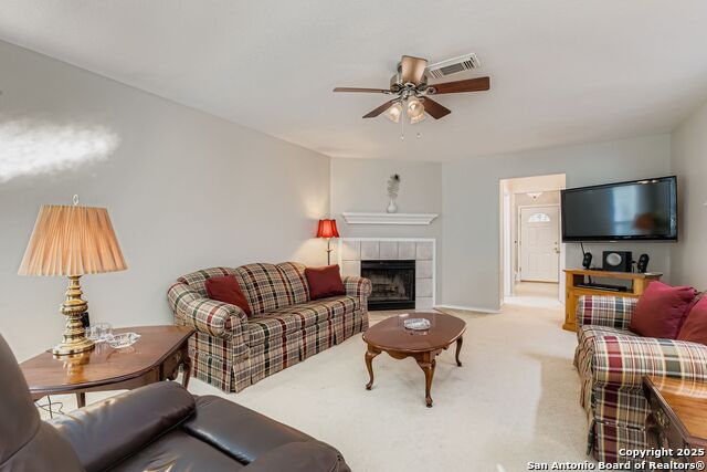 Image 15 of 50 For 1021 Silvertree Blvd