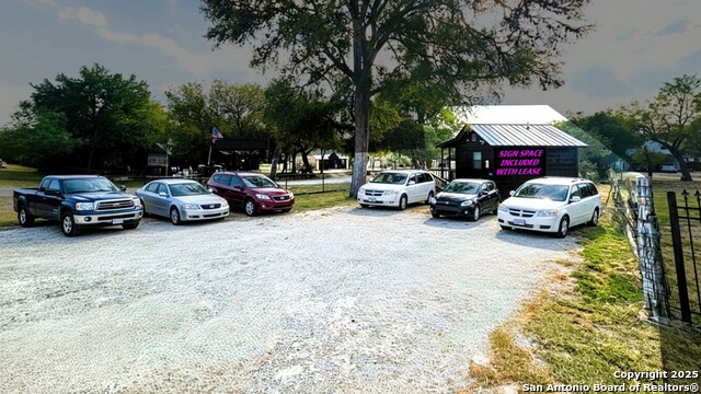 Listing photo id 4 for 9926 Fm 1283