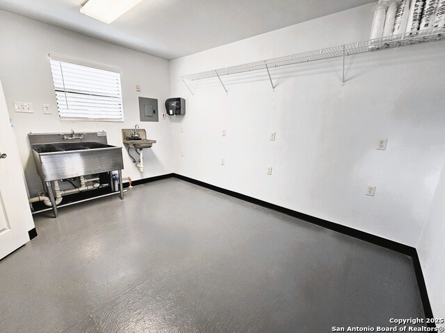 Listing photo id 7 for 9926 Fm 1283