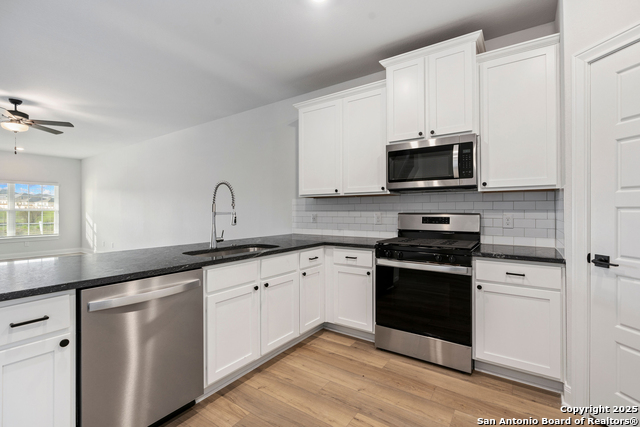 Image 7 of 16 For 9430 Dassler Springs