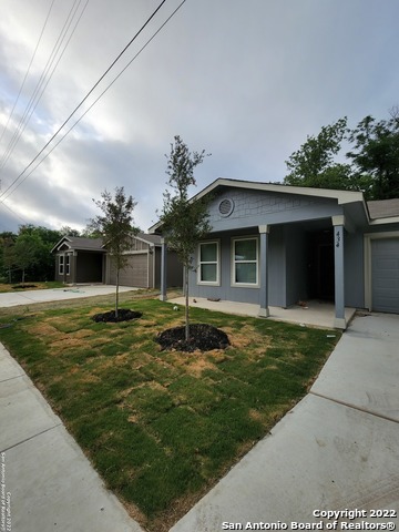 Listing photo id 9 for 430 Corliss  