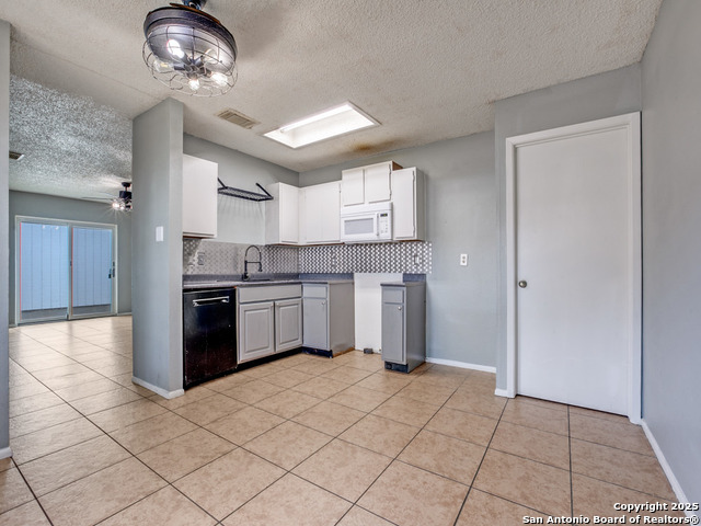 Image 4 of 12 For 7727 Chatsworth