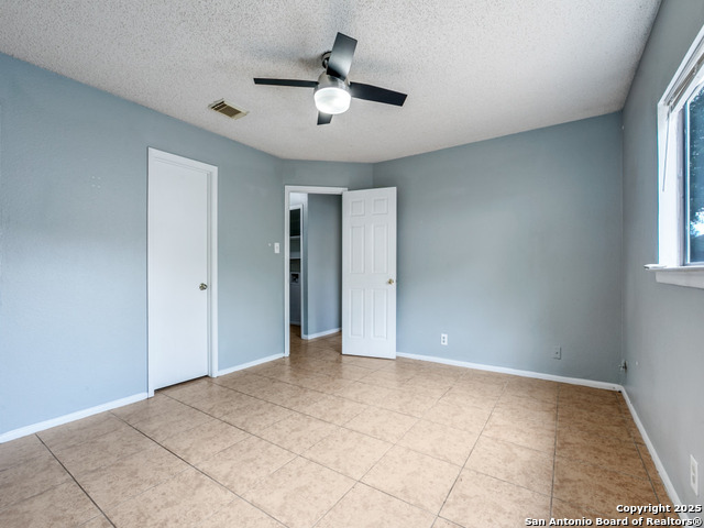 Image 6 of 12 For 7727 Chatsworth