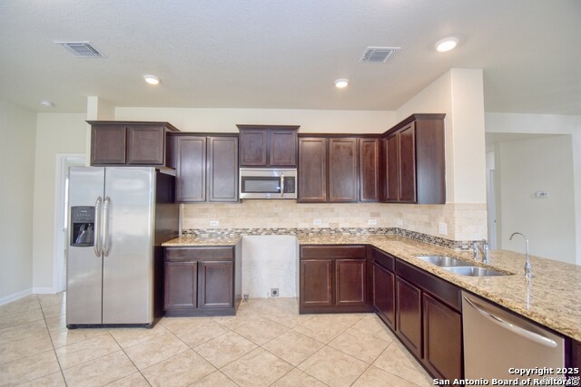 Image 5 of 16 For 934 Pumpkin Ridge