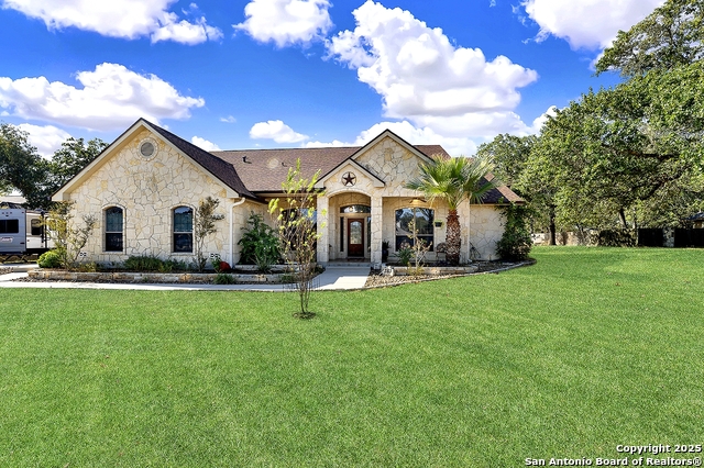 Details for 383 Rosewood, La Vernia, TX 78121