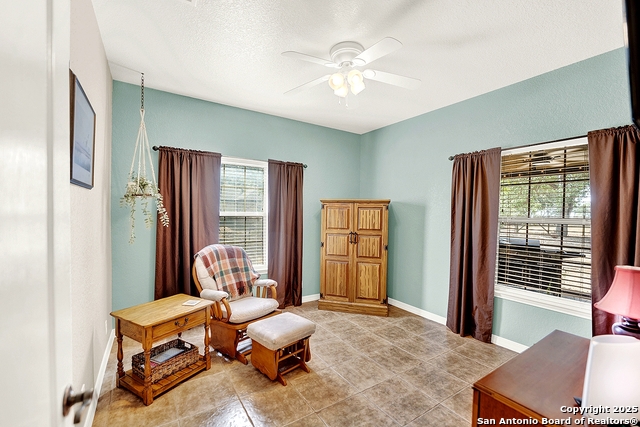 Listing photo id 27 for 383 Rosewood