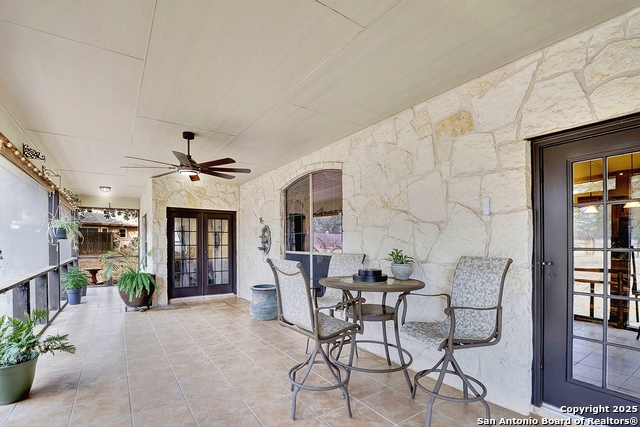 Listing photo id 31 for 383 Rosewood