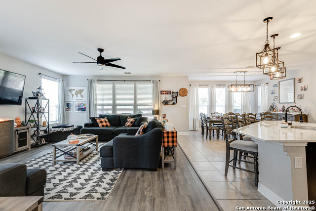 Image 9 of 44 For 7939 Stalemate Cove