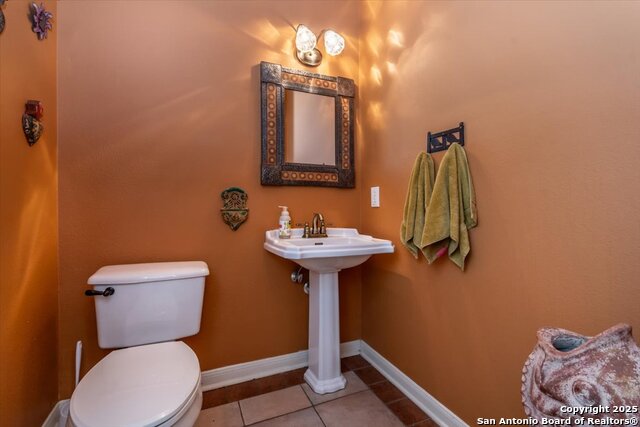 Image 15 of 35 For 18902 Windsor Wood